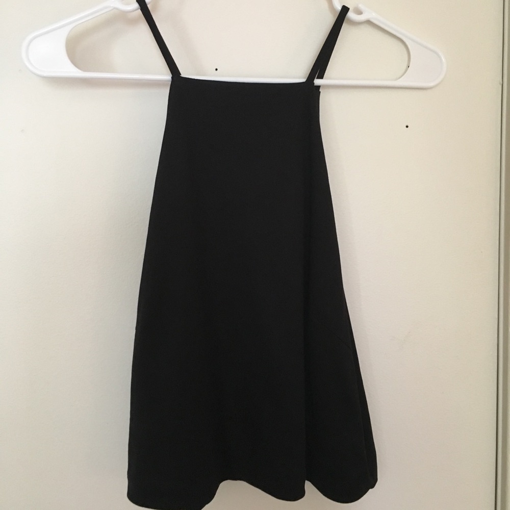 Cute black tank slightly cropped